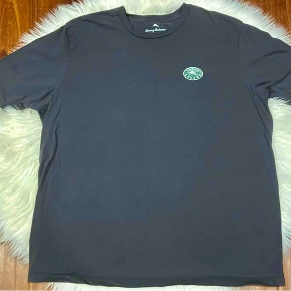 Men's Tommy Bahama Shirt - Picture 1 of 4